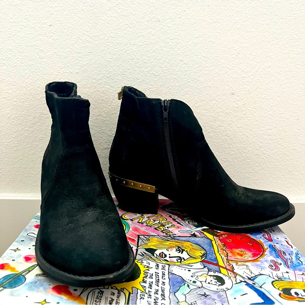 Steve Madden Black Suede Ankle Booties